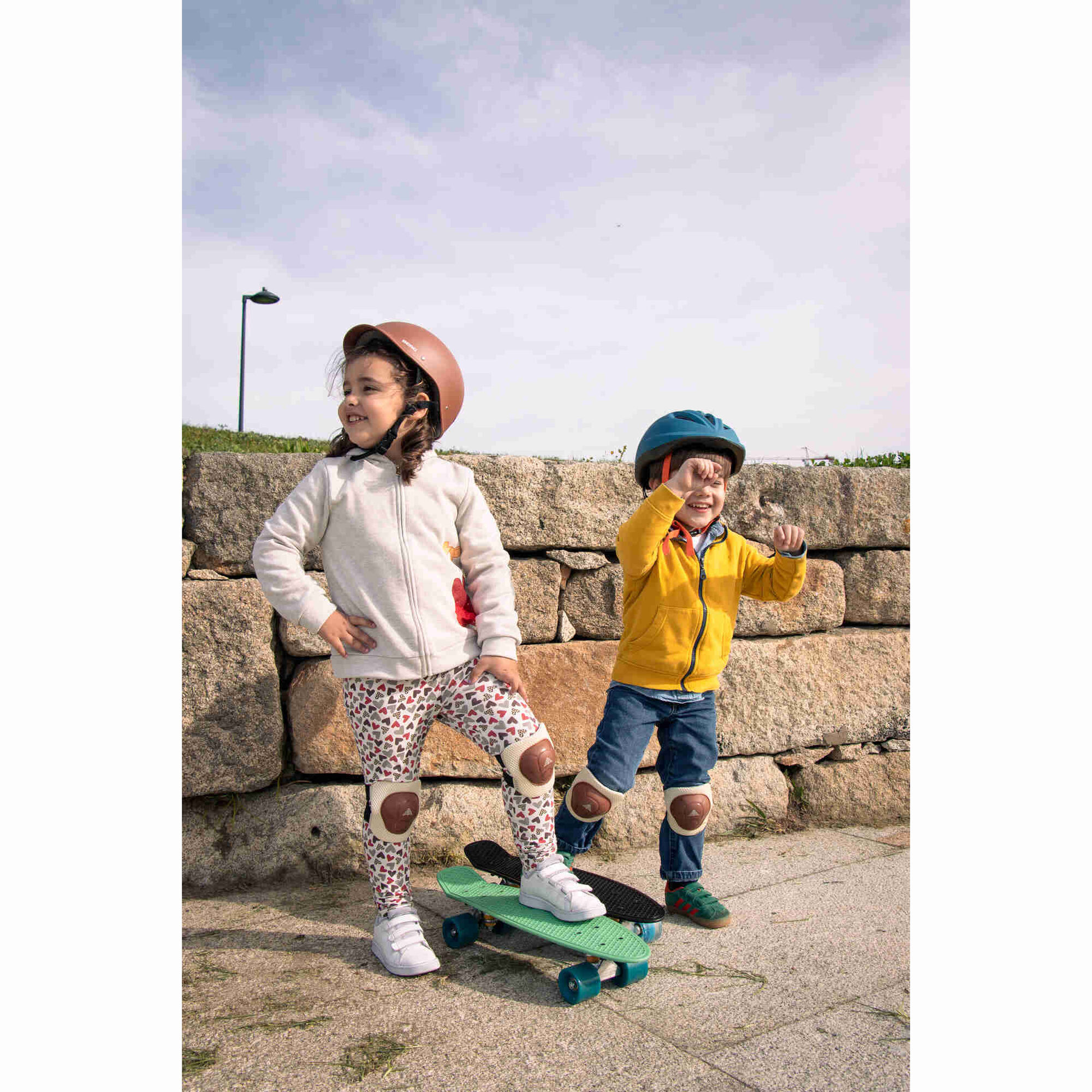 Capacete Crian&ccedil;a 50-55cm Castanho e Preto Berg