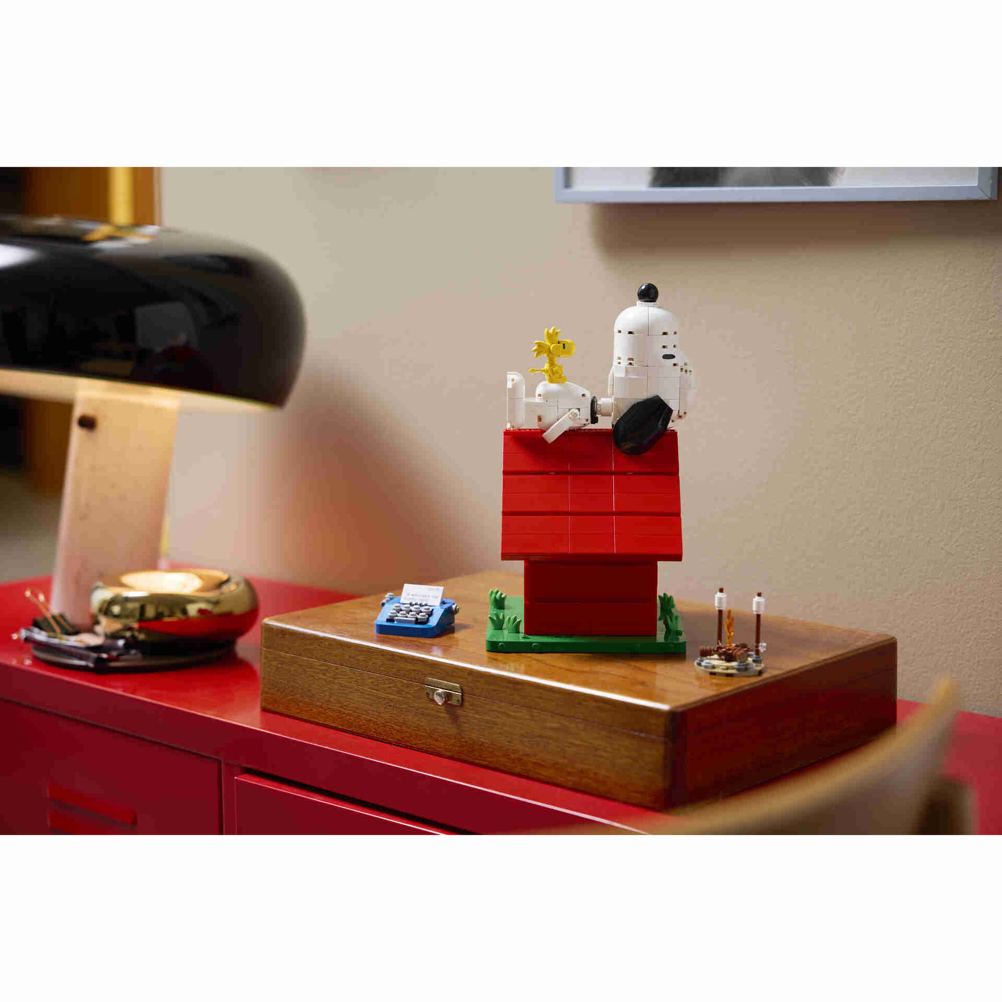 LEGO Ideas - Peanuts: Casota do Snoopy - 21368