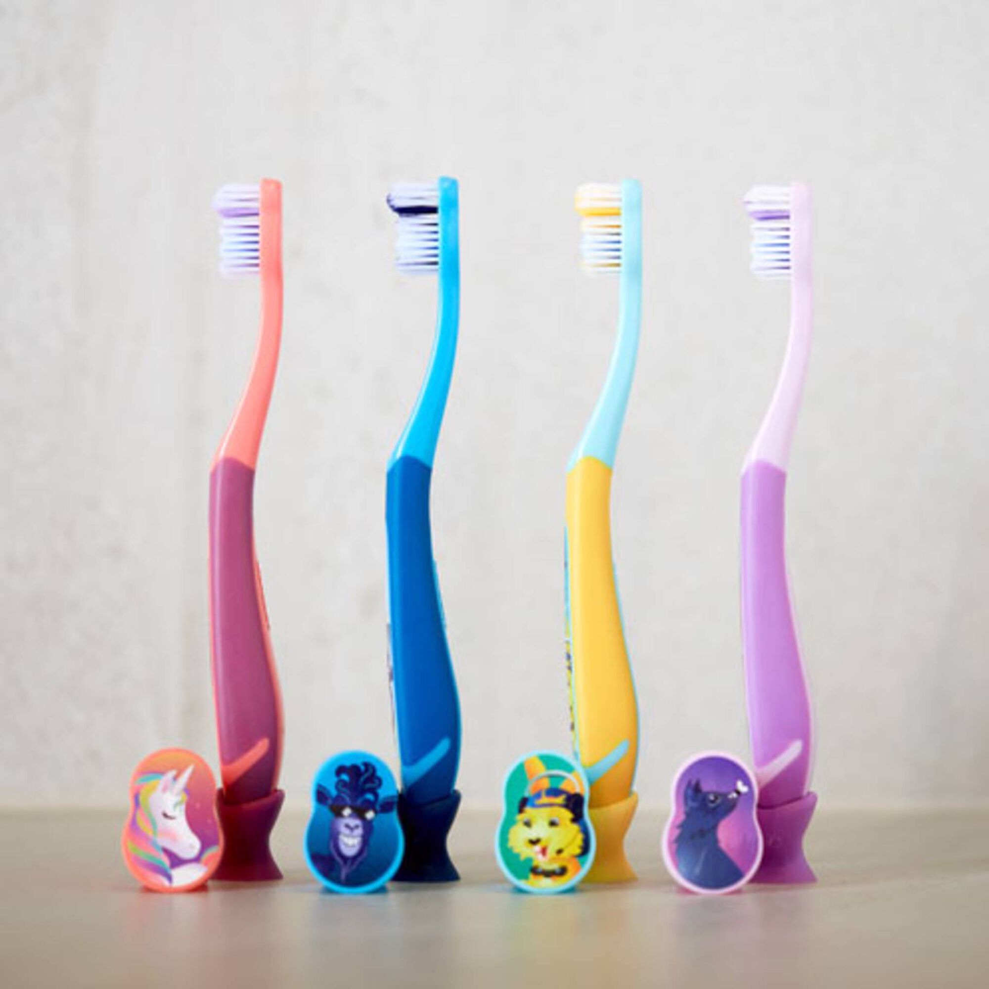 Escova de Dentes Criança 6 a 9 Anos