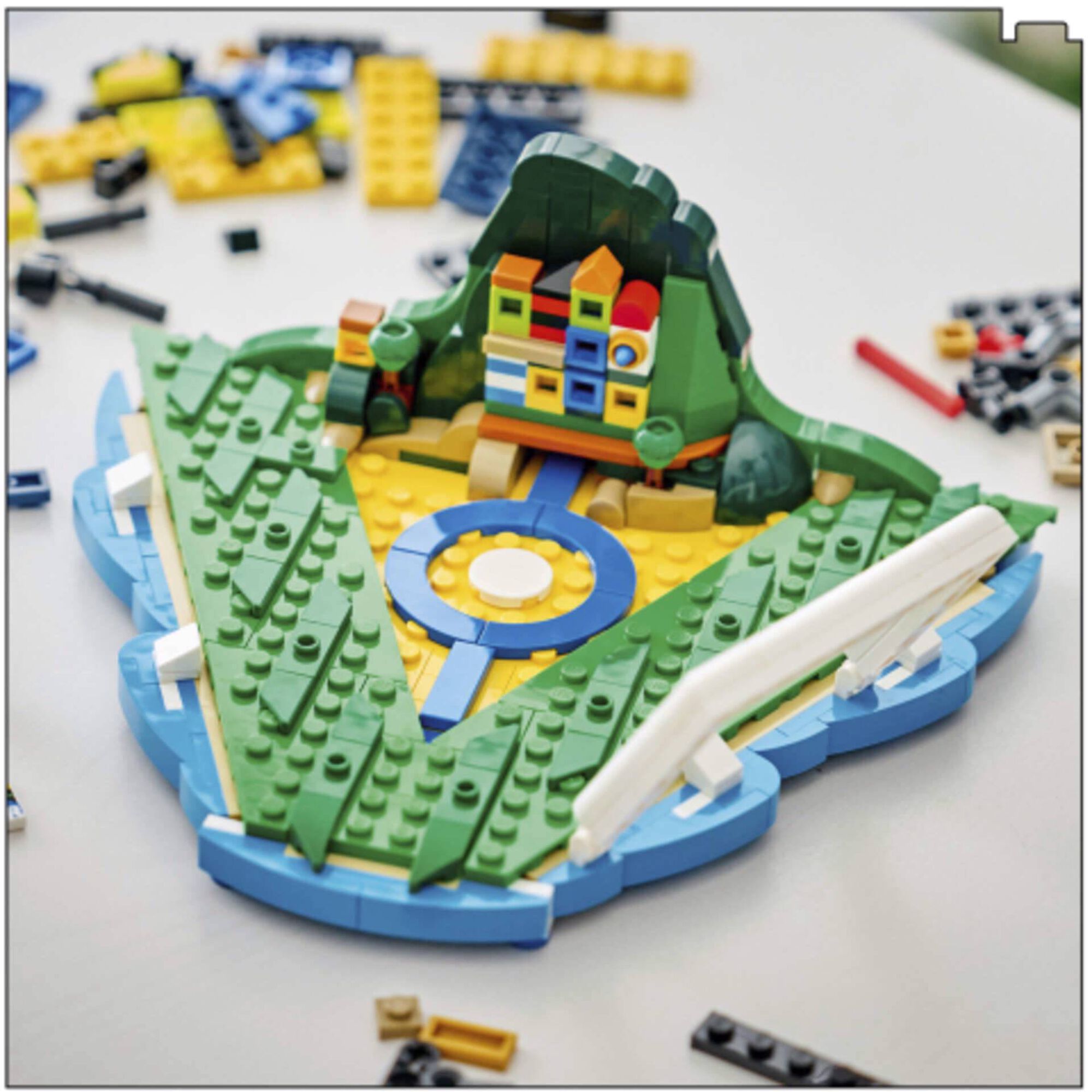 LEGO - Vini Jr. &ndash; Destaques do Futebol - 43027