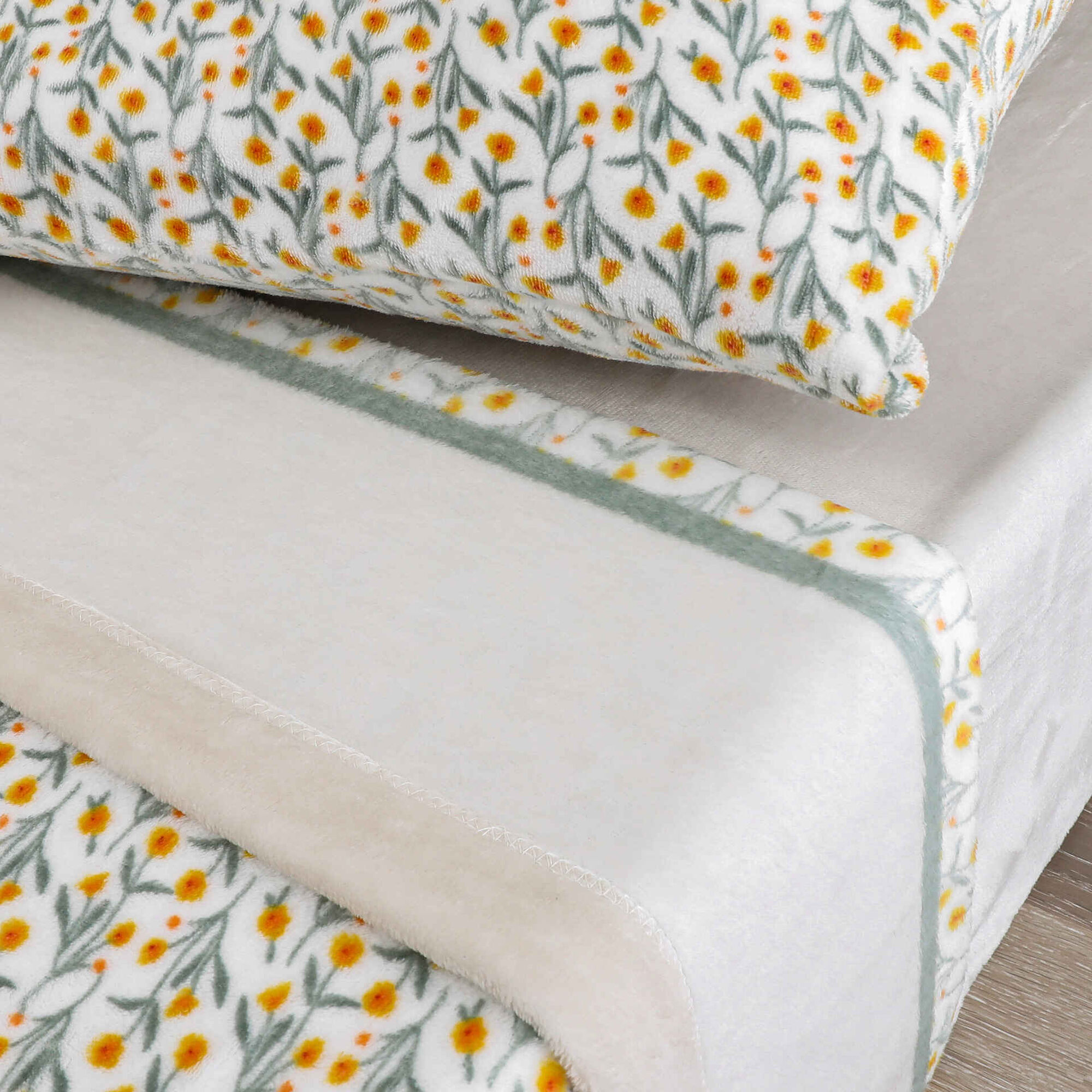 Conjunto Len&ccedil;&oacute;is T&eacute;rmicos 220G Flores Laranja Kasa