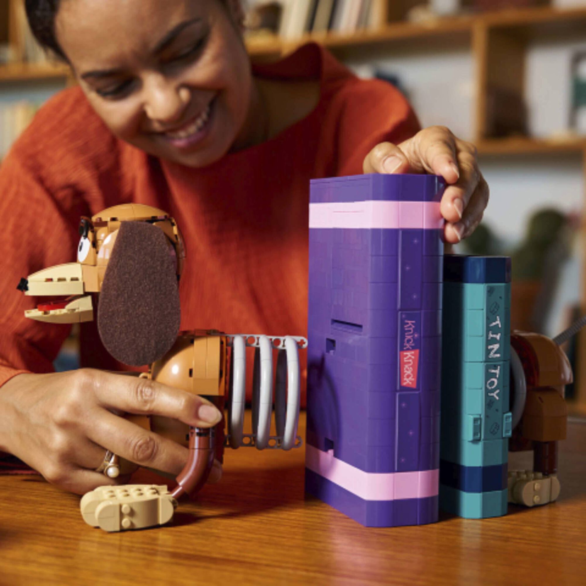 LEGO Disney - Bookends do Slinky Dog de Toy Story - 43301