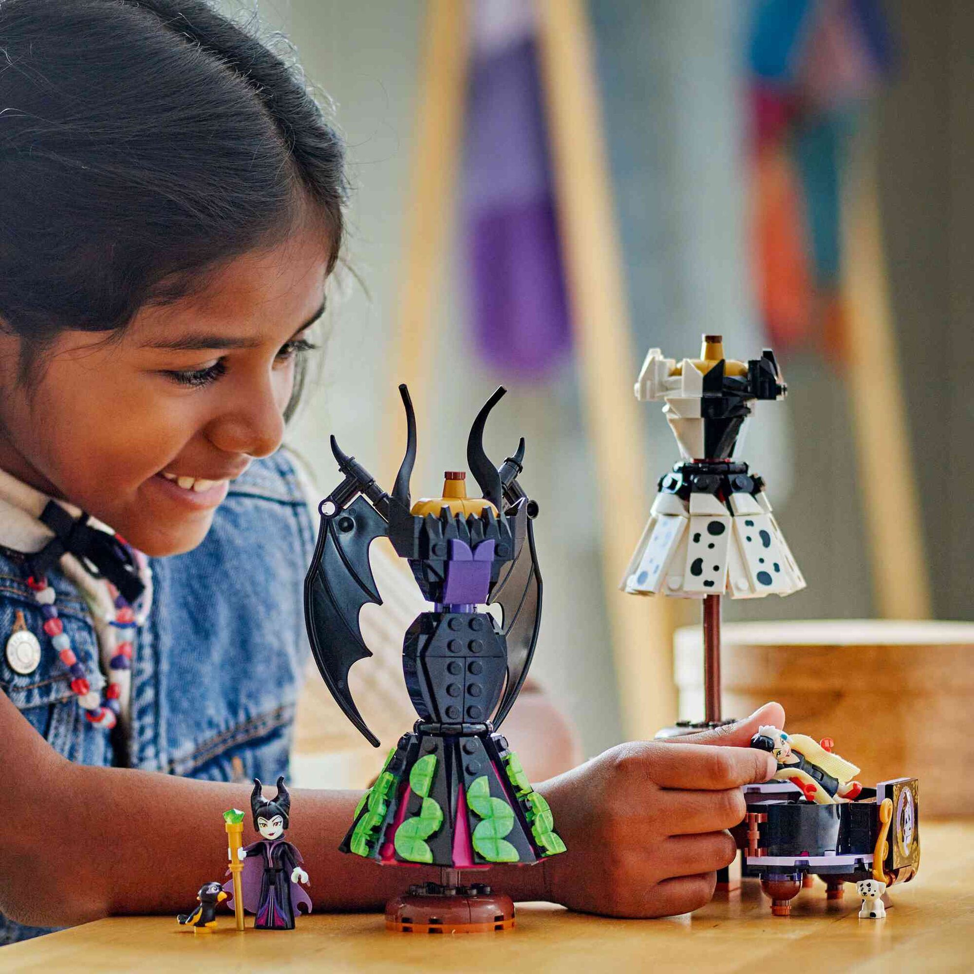 Vestidos da Maléfica e da Cruella De Vil - 43262