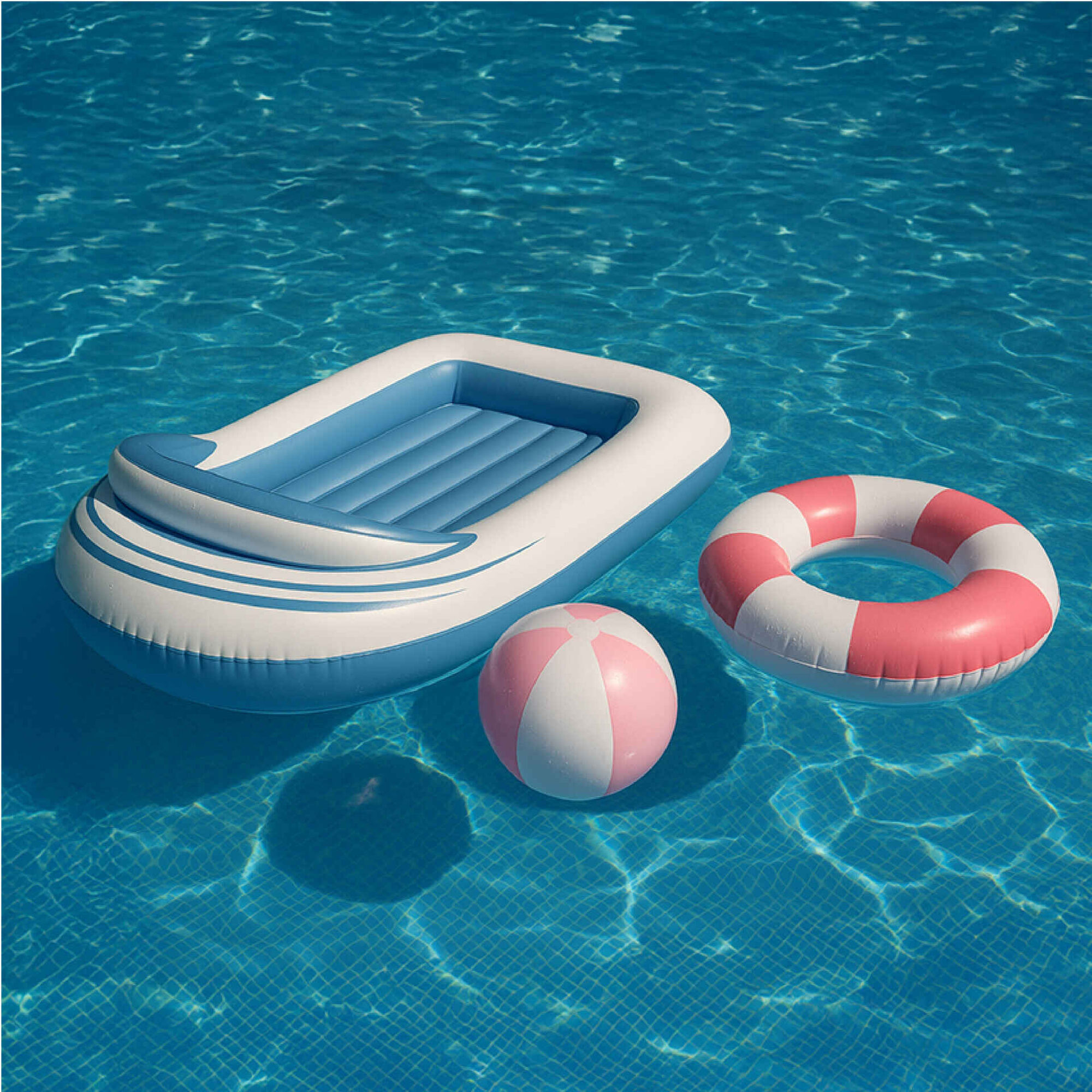 Zoko - Conjunto Aventura no Oceano com Barco, Bola e B&oacute;ia