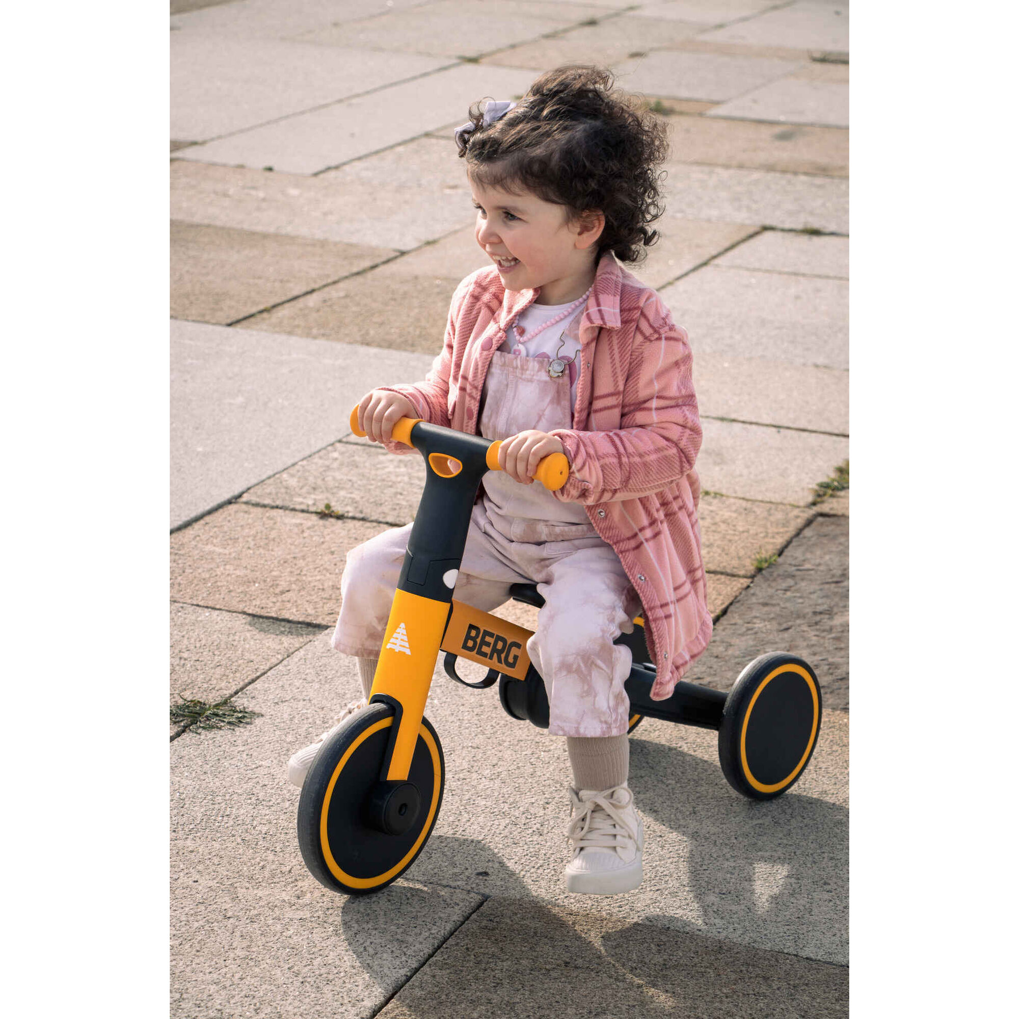 Triciclo Crian&ccedil;a 3 em 1 Preto e Amarelo Berg