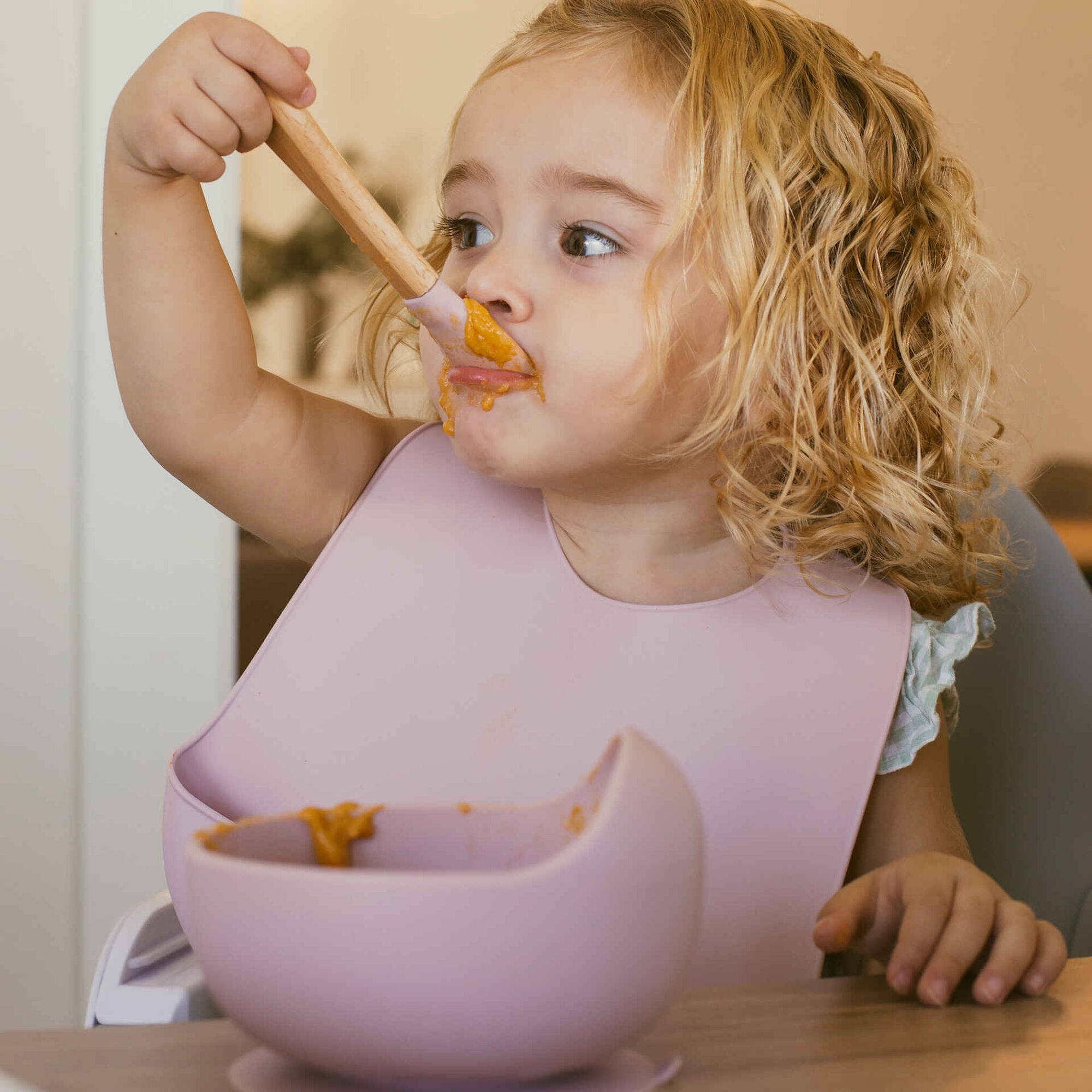 Ta&ccedil;a e Colher Madeira E Silicone Rosa Interbaby