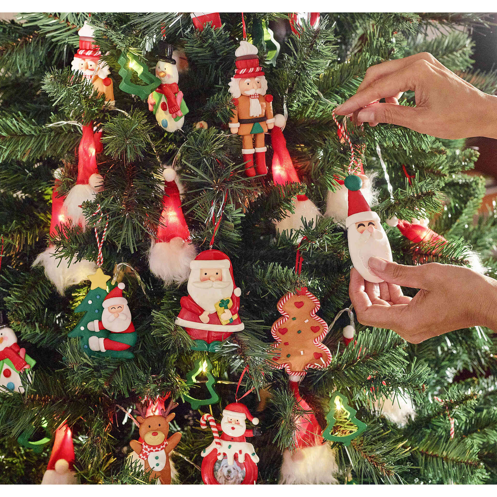 Massa Pai Natal com Presente 9cm Fun