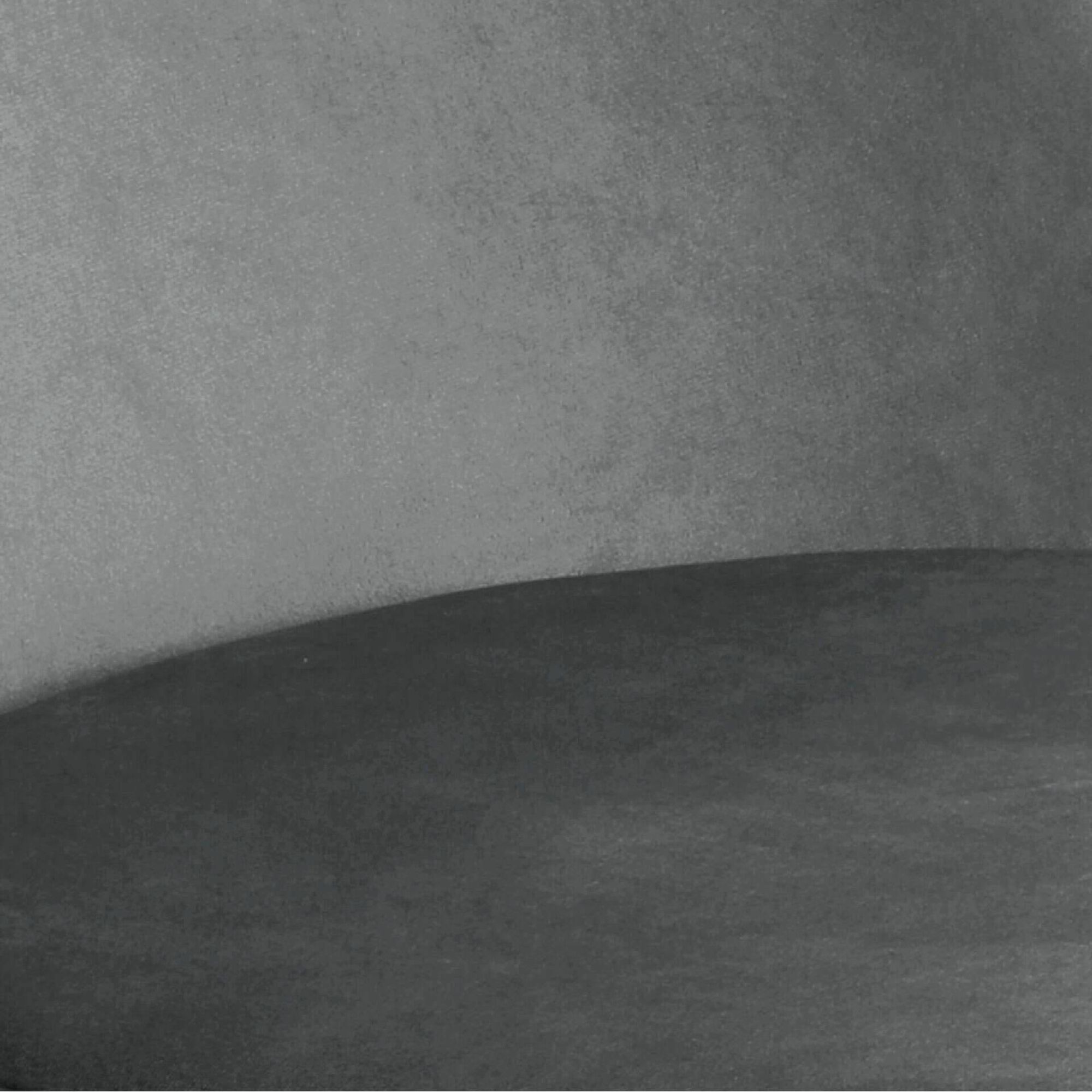 Cadeira Estofada Cinza Milan Kasa