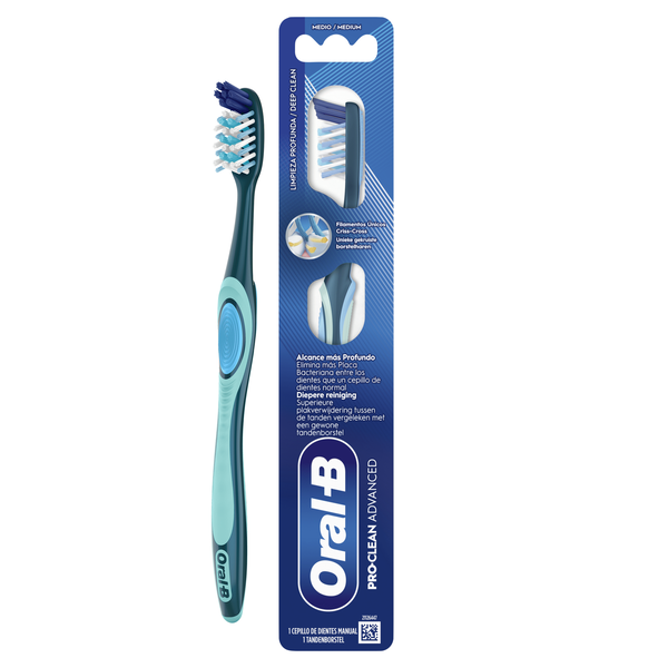 Escova de Dentes Pro-Clean Advanced Oral-B