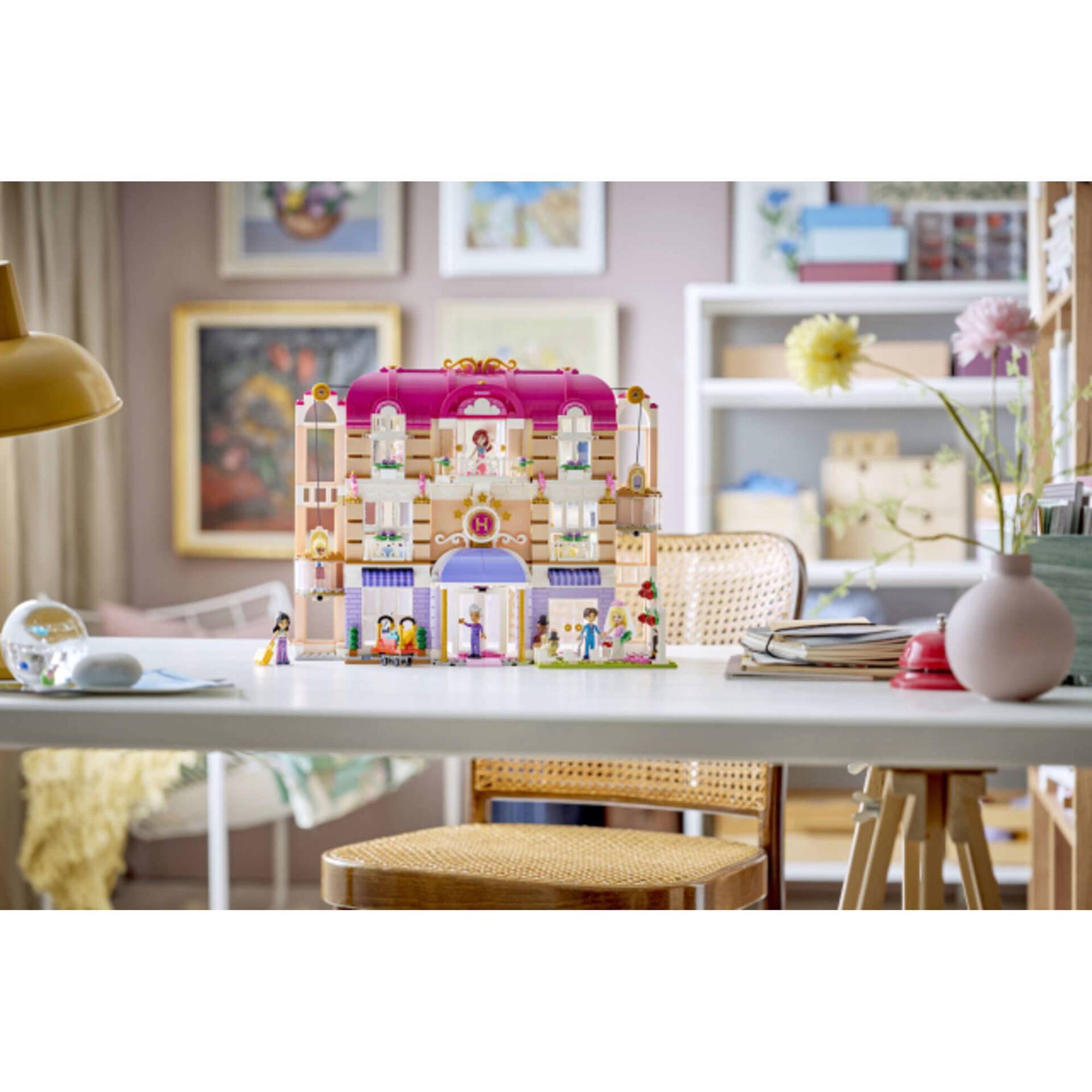 LEGO Friends - O Grande Hotel de Heartlake City - 42704