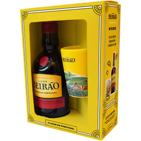 Licor Beirão com Chávena