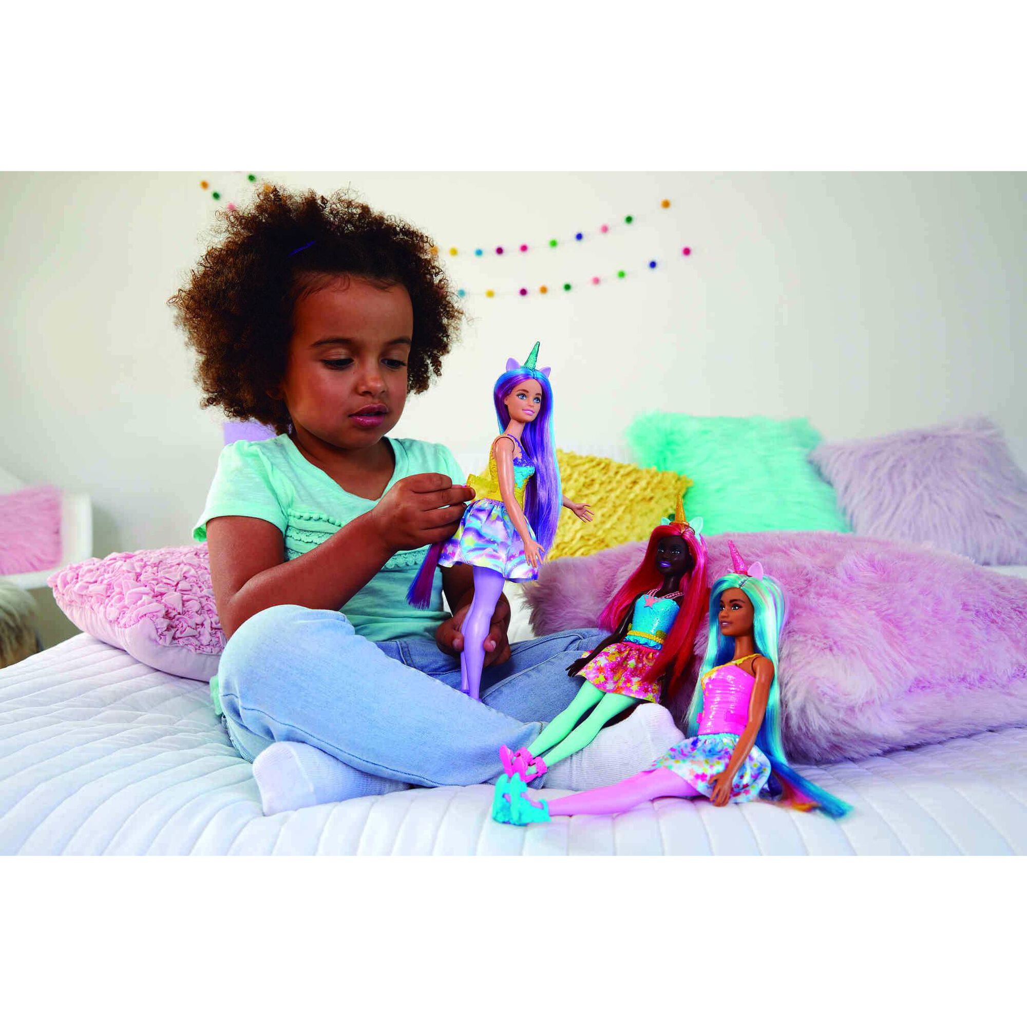 Barbie - Boneca Unic&oacute;rnio (v&aacute;rios modelos)