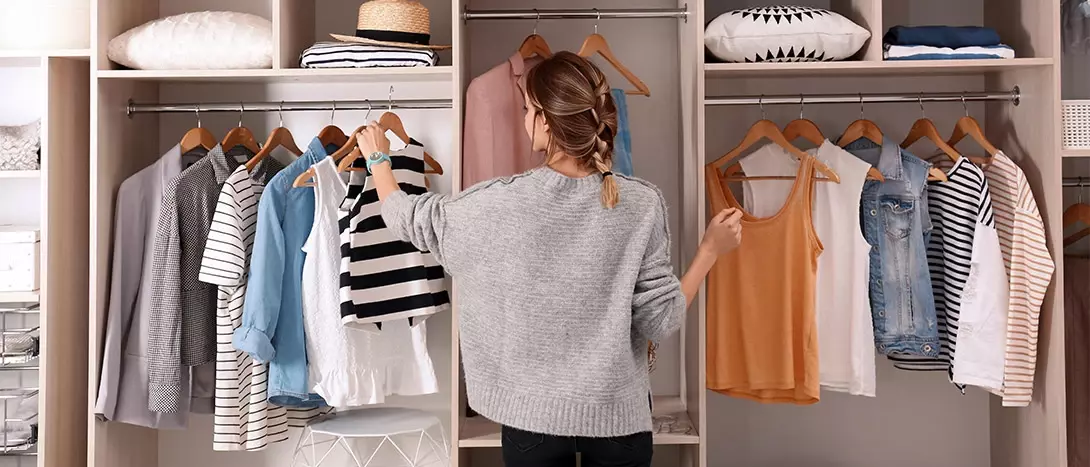 Como organizar guarda-roupa