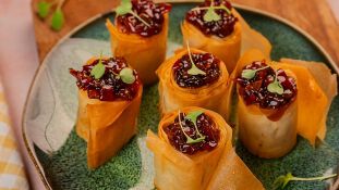 Canap&eacute;s de Alheira